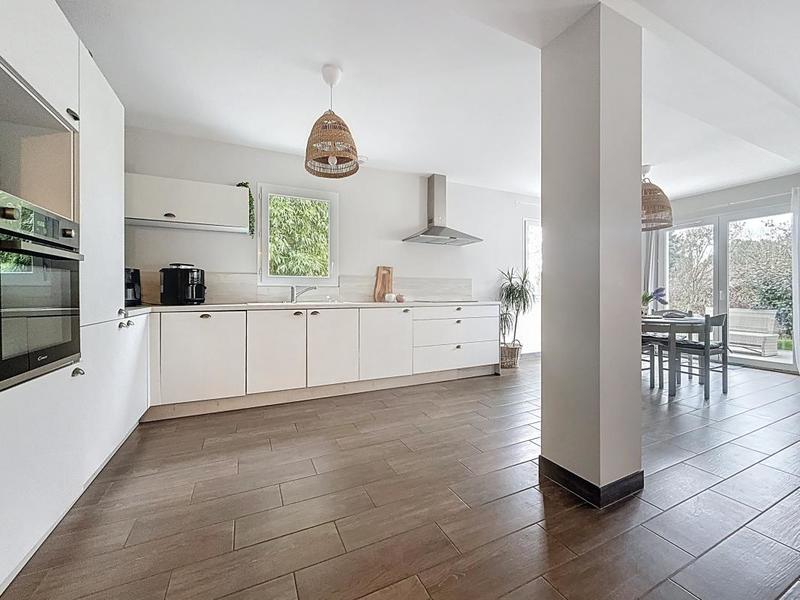 Maison - 170 m² - 5 pièces