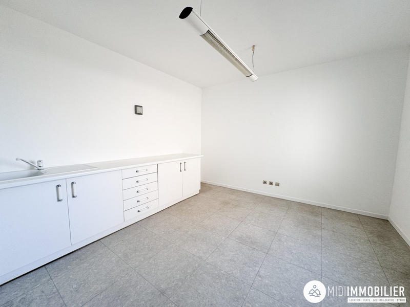 Bureau - 66 m² - 3 pièces