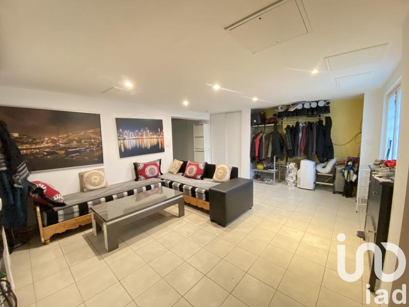 Maison - 210 m² - 9 pièces