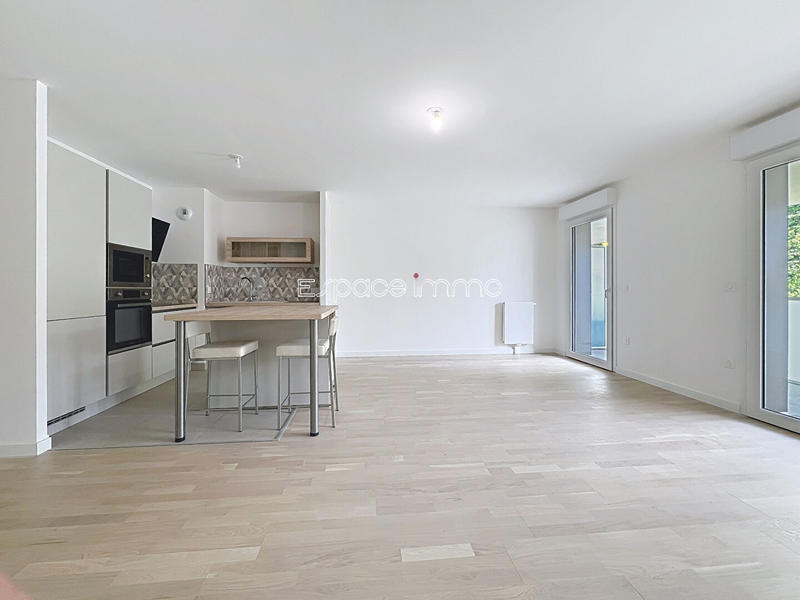 Appartement - 81 m² - 4 pièces