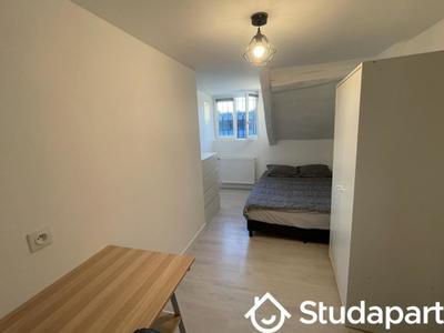 Chambre - 12 m² - 1 pièce