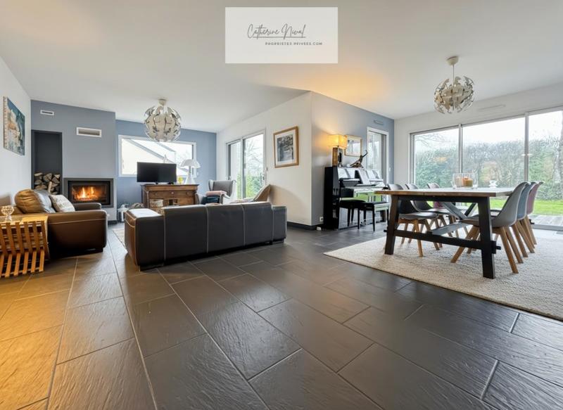 Maison - 177 m² - 9 pièces