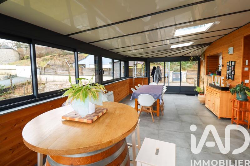 Maison - 170 m² - 9 pièces