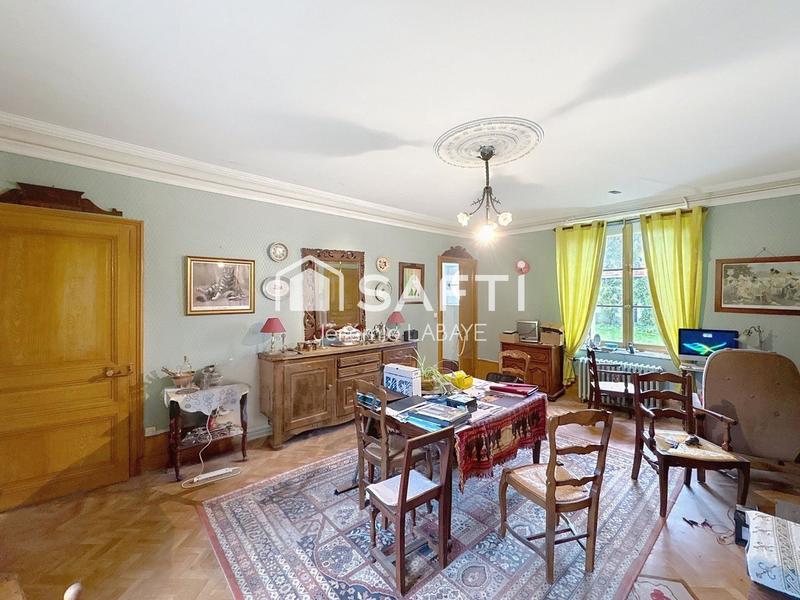 Propriété - 430 m² - 15 pièces