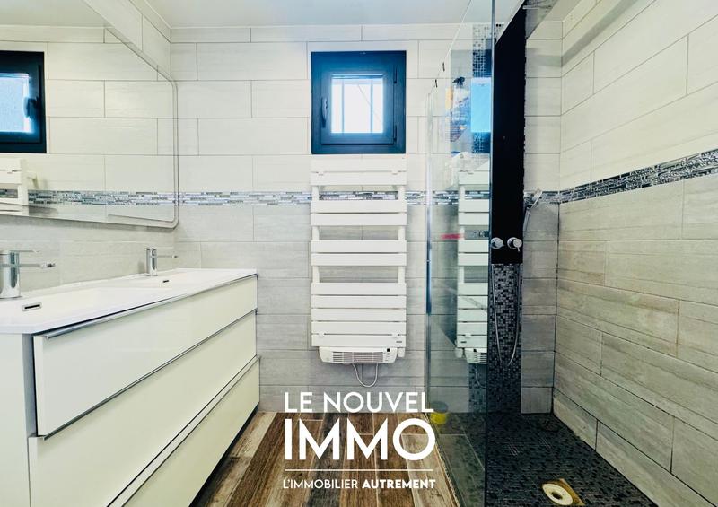 Maison - 92 m² - 4 pièces