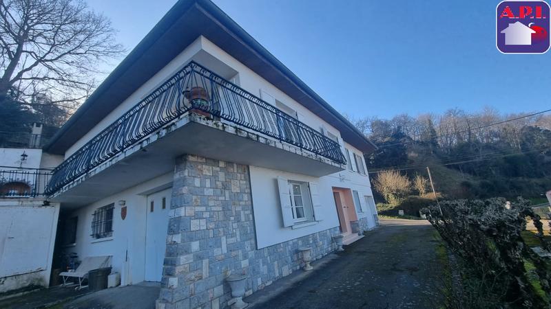 Maison - 174 m² - 7 pièces