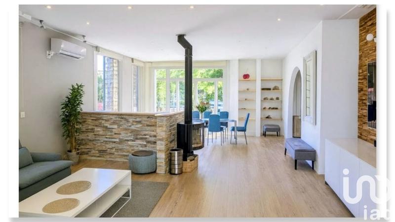 Maison de maîtres - 435 m² - 12 pièces