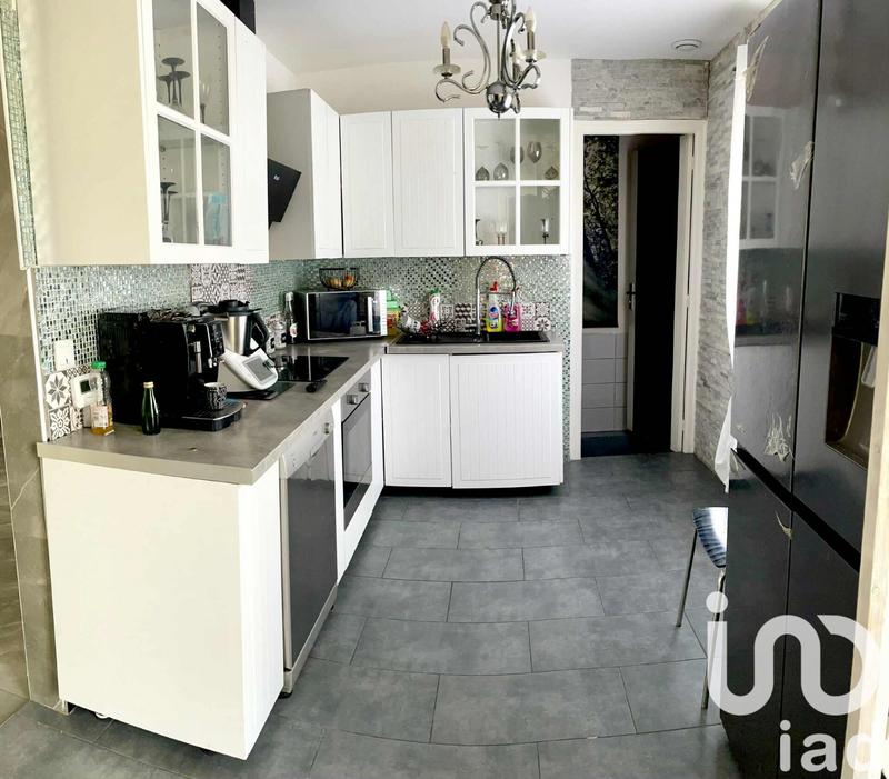 Maison - 121 m² - 4 pièces