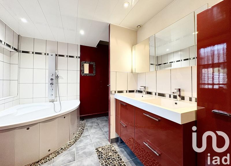 Maison - 125 m² - 5 pièces