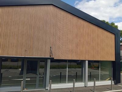 Local d'activité / Entrepôt - 976 m²