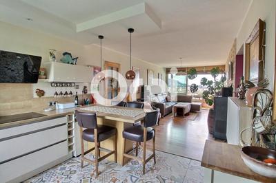 Appartement - 82 m² - 4 pièces