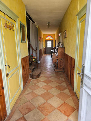 Propriété - 337 m² - 13 pièces