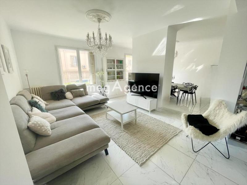 Appartement - 97 m² - 5 pièces