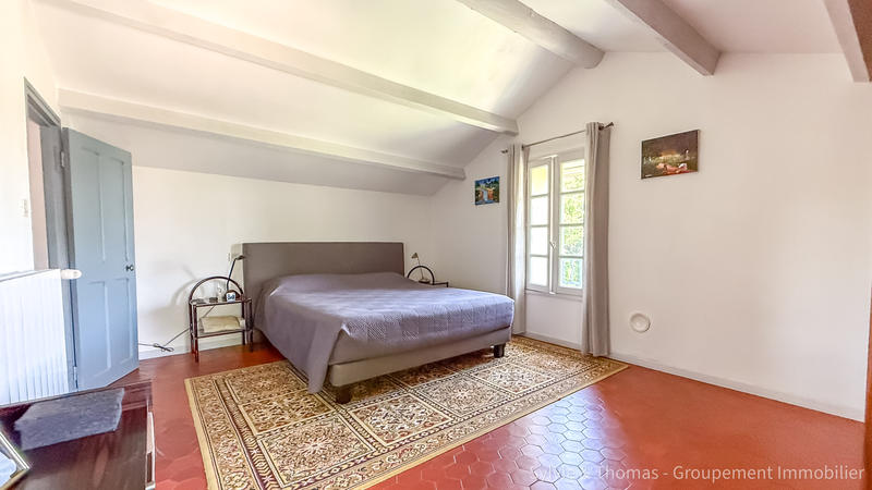 Mas - 327 m² - 8 pièces