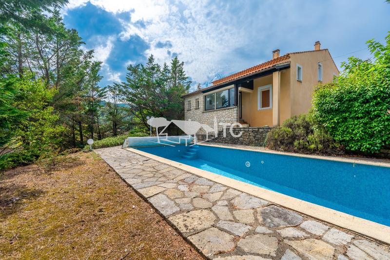 Maison - 154 m² - 7 pièces