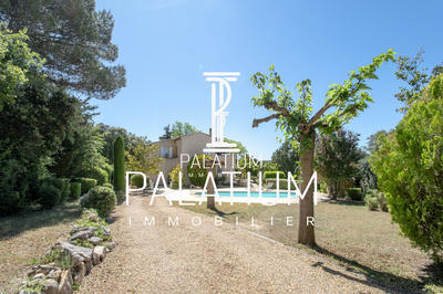 Villa - 175 m² - 8 pièces