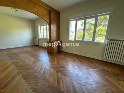 Maison - 157 m² - 5 pièces