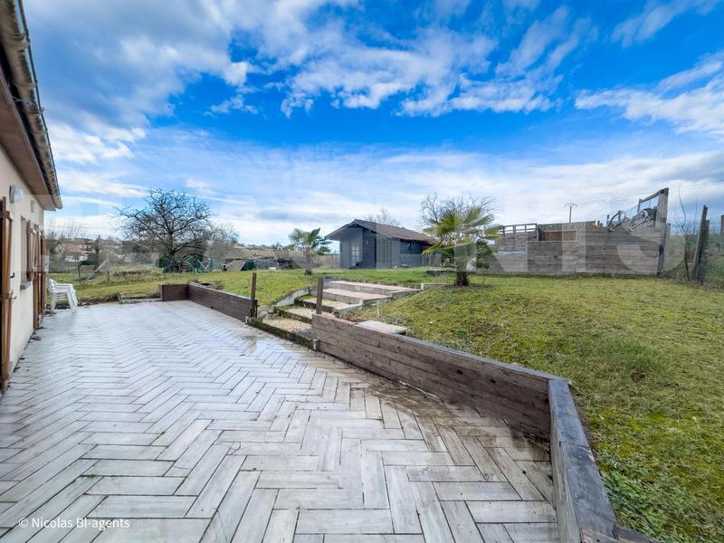 Pavillon - 130 m² - 6 pièces