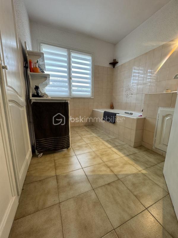 Maison traditionnelle - 135 m² - 5 pièces