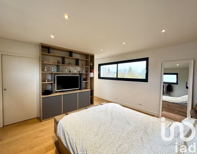 Maison de maîtres - 252 m² - 7 pièces