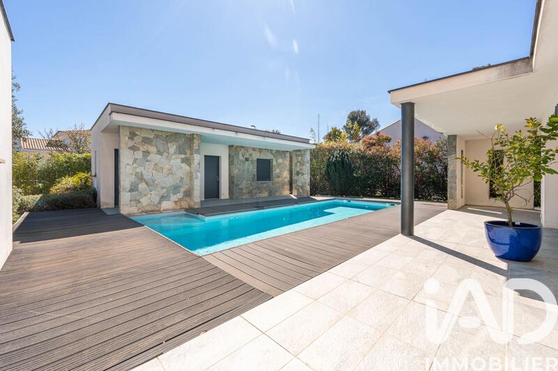 Maison de maîtres - 180 m² - 8 pièces