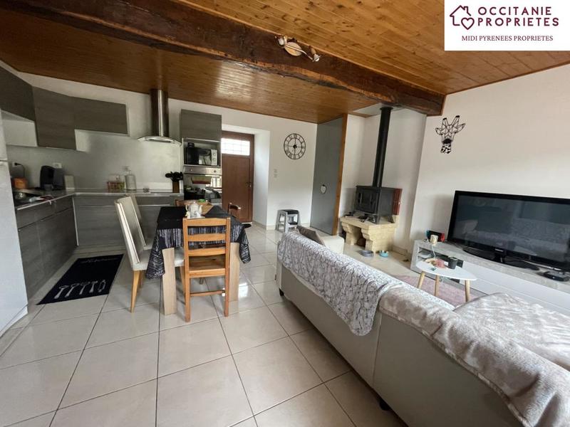 Maison - 200 m² - 9 pièces