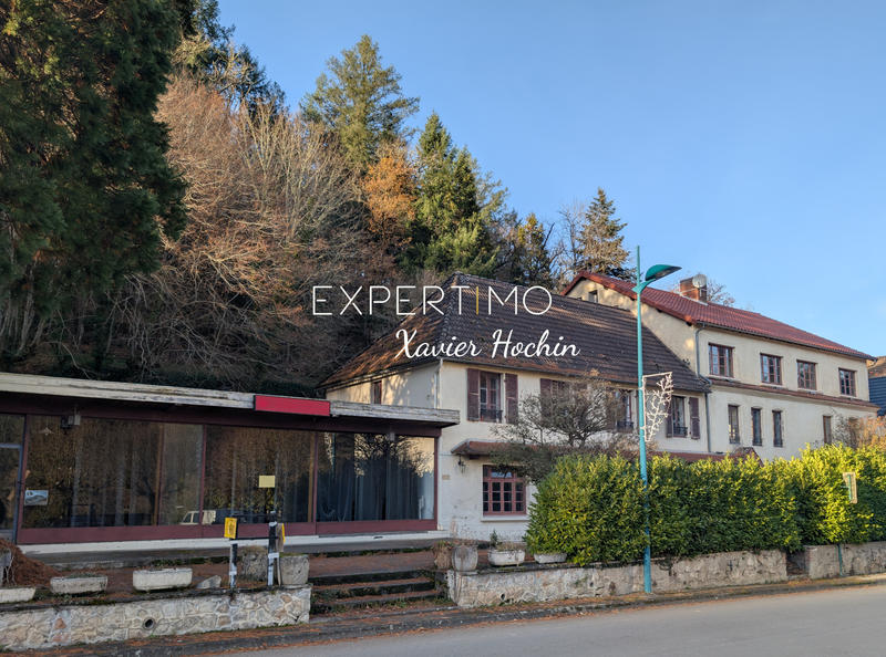 Maison - 960 m² - 32 pièces