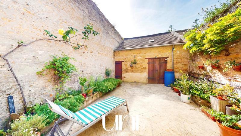 Maison en pierre - 92 m² - 5 pièces