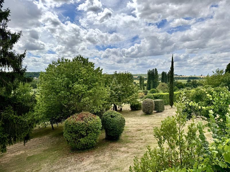 Maison - 160 m² - 9 pièces