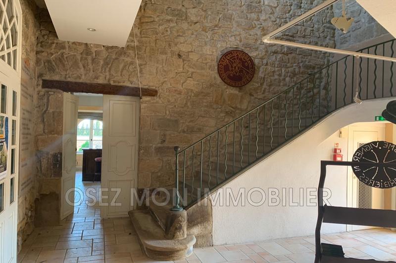 Maison - 3 500 m² - 20 pièces