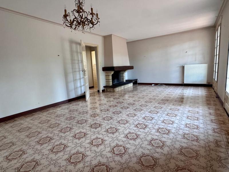 Maison - 183 m² - 4 pièces