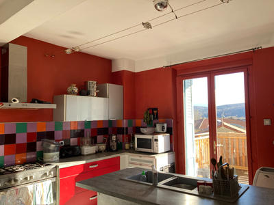 Maison - 175 m² - 8 pièces