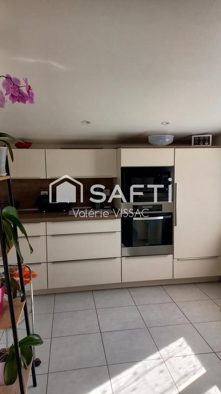 Maison - 100 m² - 5 pièces