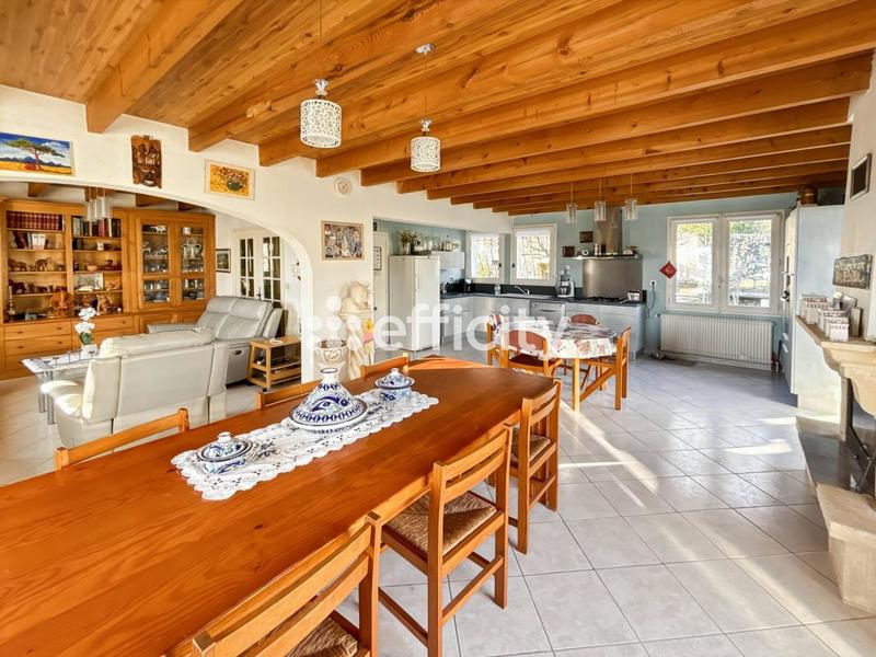 Maison - 130 m² - 5 pièces