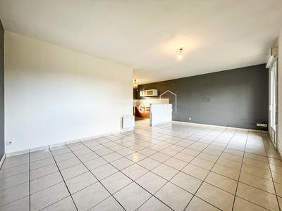 Maison - 96 m² - 4 pièces