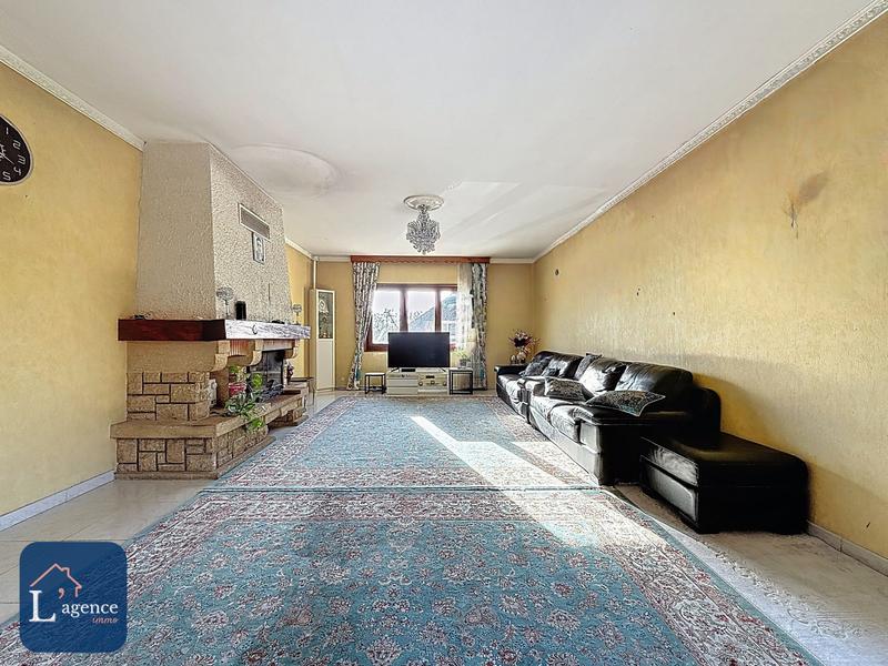 Maison - 284 m² - 7 pièces