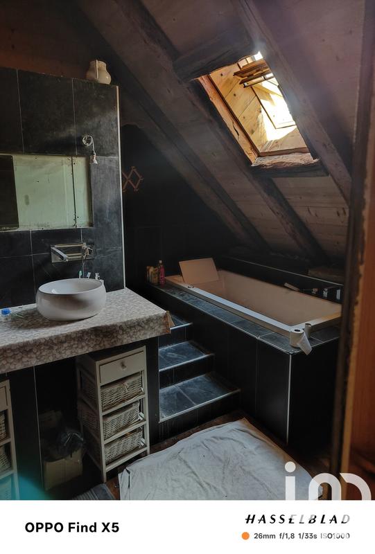 Maison - 261 m² - 9 pièces