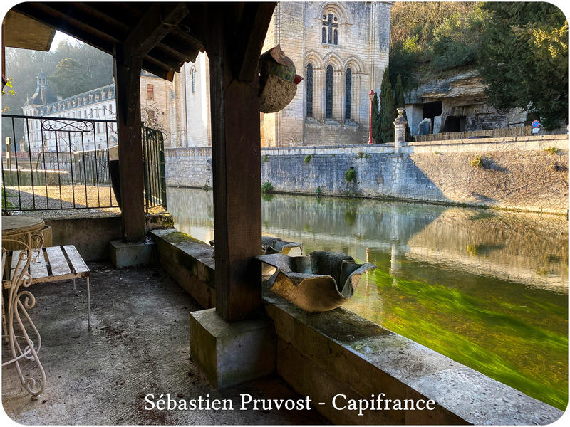 Maison en pierre - 400 m² - 8 pièces