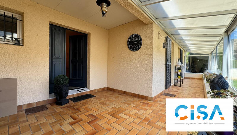 Maison - 95 m² - 5 pièces