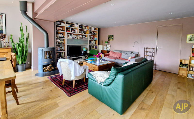 Maison - 180 m² - 7 pièces