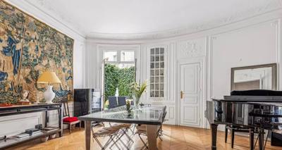 Appartement - 252 m² - 6 pièces