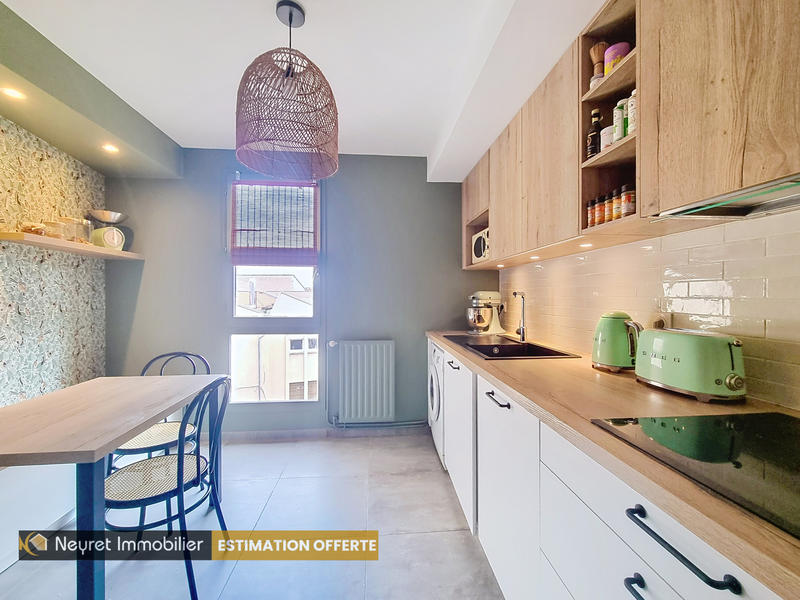 Appartement - 110 m² - 5 pièces