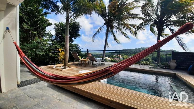 Maison - 277 m² - 8 pièces