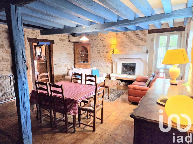 Maison - 216 m² - 10 pièces