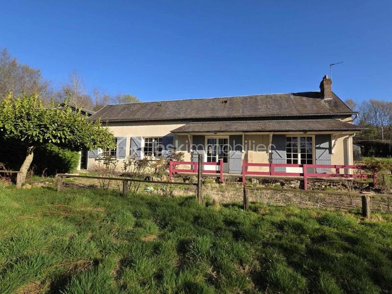 Maison - 96 m² - 4 pièces