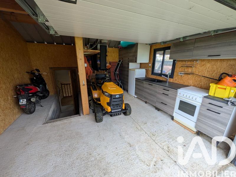 Maison - 204 m² - 8 pièces