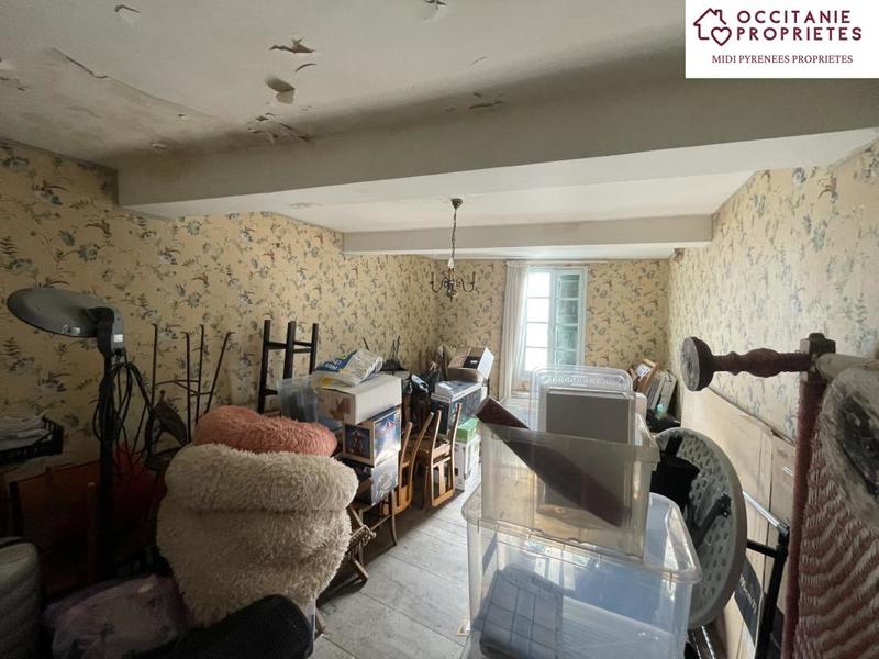 Maison de village - 360 m² - 6 pièces