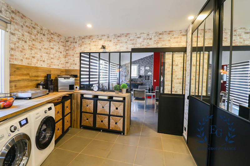 Maison - 197 m² - 6 pièces