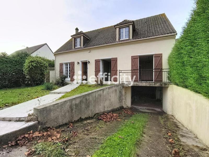 Maison - 156 m² - 9 pièces