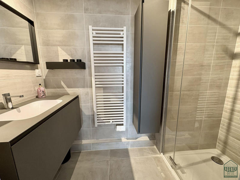 Appartement - 100 m² - 4 pièces